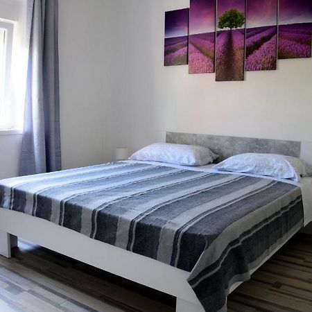 Апартаменты Apartman Ana Сали Экстерьер фото