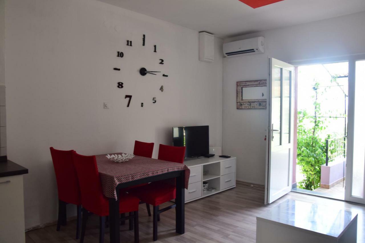 Апартаменты Apartman Ana Сали Экстерьер фото