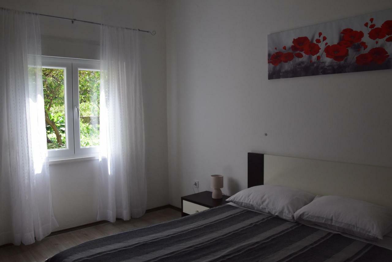 Апартаменты Apartman Ana Сали Экстерьер фото