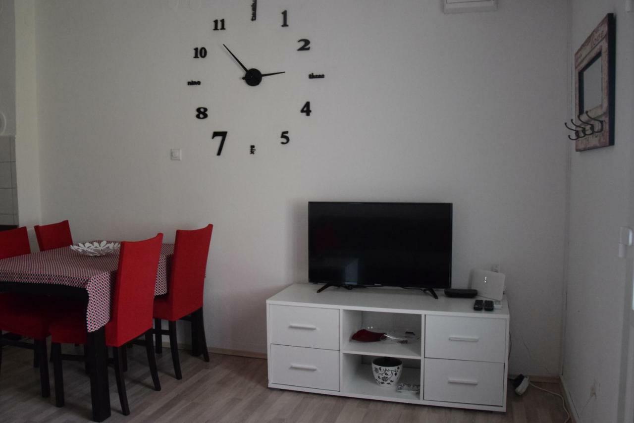 Апартаменты Apartman Ana Сали Экстерьер фото
